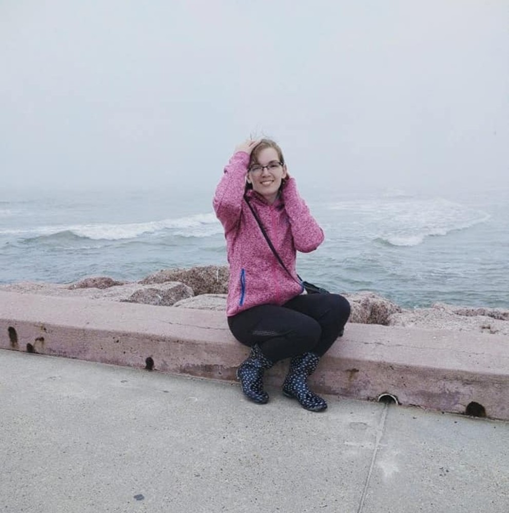 Meet your Posher, Becca